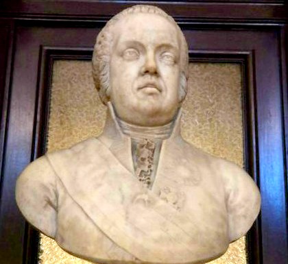 O busto de Dom João VI, conhecido por ornamentar o saguão principal da Biblioteca Nacional, foi trazido para o Brasil juntamente com o acervo da Real Biblioteca.