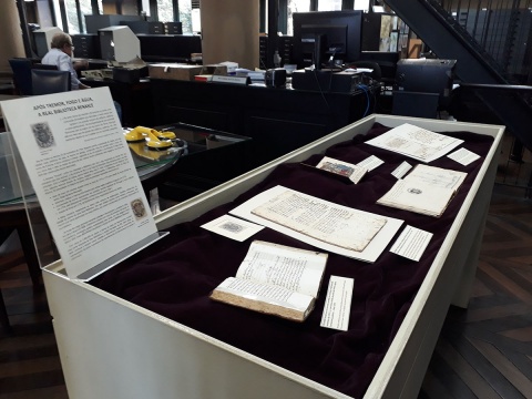 Maio de 2018 - Vitrine com documentos em exposição no Acervo de Manuscritos da Biblioteca Nacional.