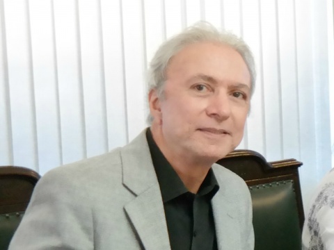 O Prof. Antonio Carlos Secchin na Biblioteca Nacional, quando participou da Comissão Julgadora do Prêmio Camões 2015.