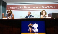 Mesa do evento em homenagem ao Dia do Bibliotecário no 12 de março contou com Liana Amadeo, Renato Lessa e Ana Lígia Medeiros.