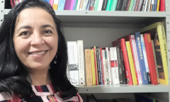 Michele Eduarda Brasil de Sá, pesquisadora e bolsista do Programa de Apoio à Pesquisa da Biblioteca Nacional.